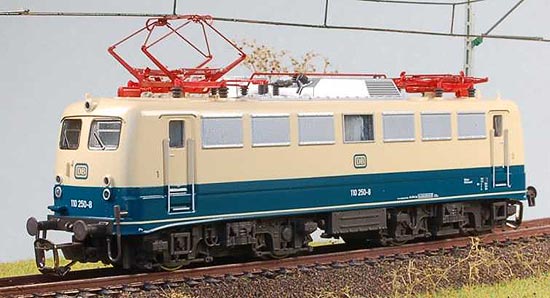 Electric locomotive BR 110.1<br /><a href='images/pictures/Kuehn/31200.jpg' target='_blank'>Full size image</a>